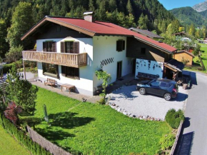 Гостиница Spacious Chalet in Leogang near Ski Area  Леоганг